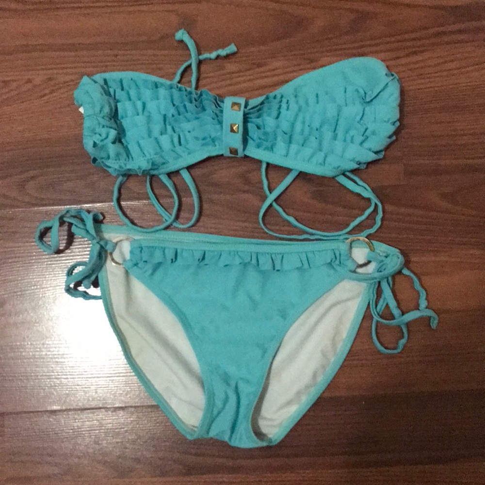 Bathing suit